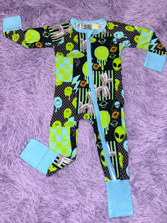 Retro Space Things Zippy