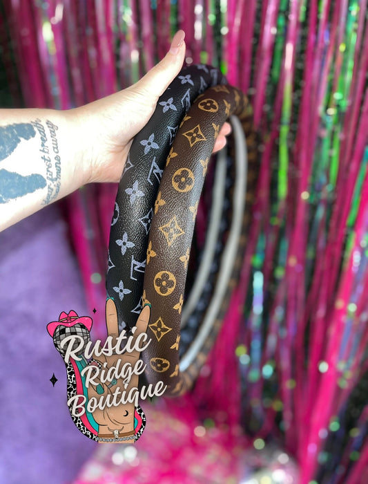 Lux steering wheel cover