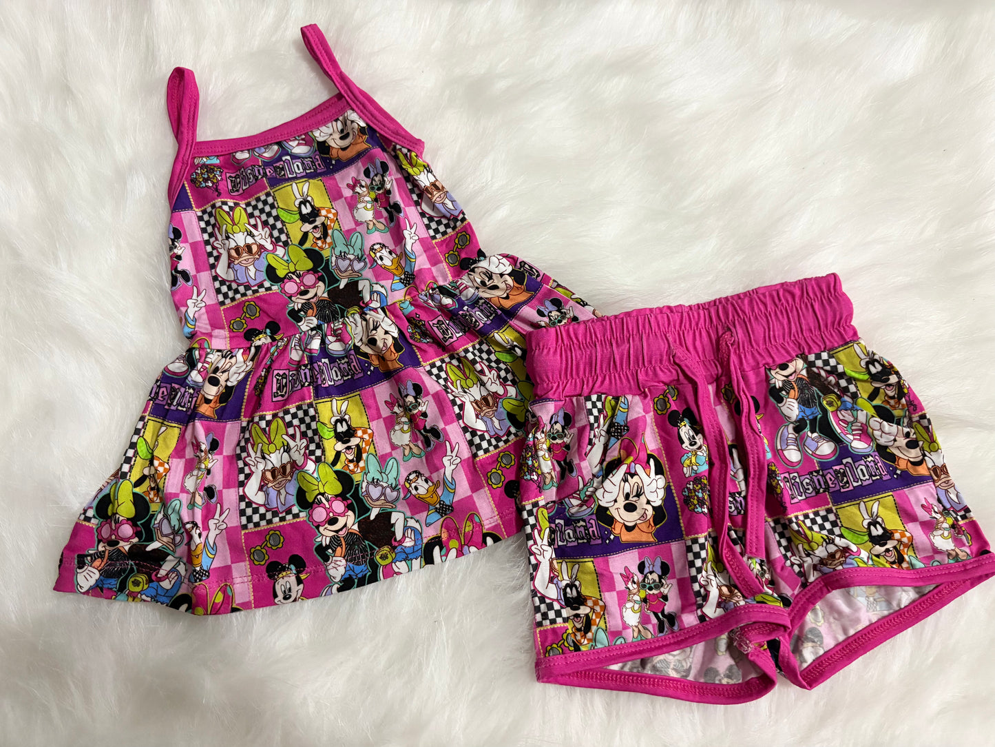 Minnie & Friend’s Peplum tank & Shorts