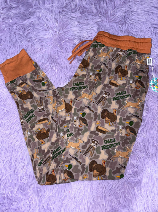 Family Traditions Adult Joggers