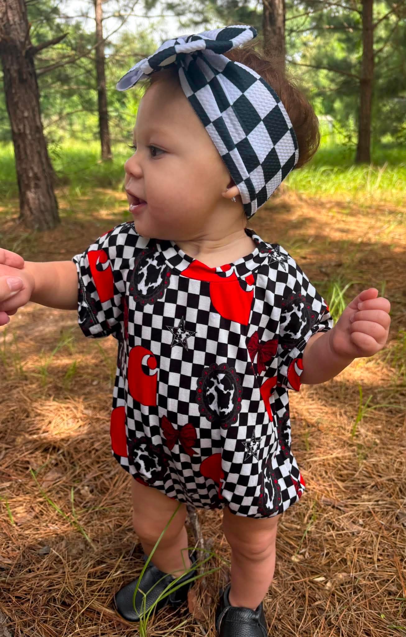 Checks and bows bubble