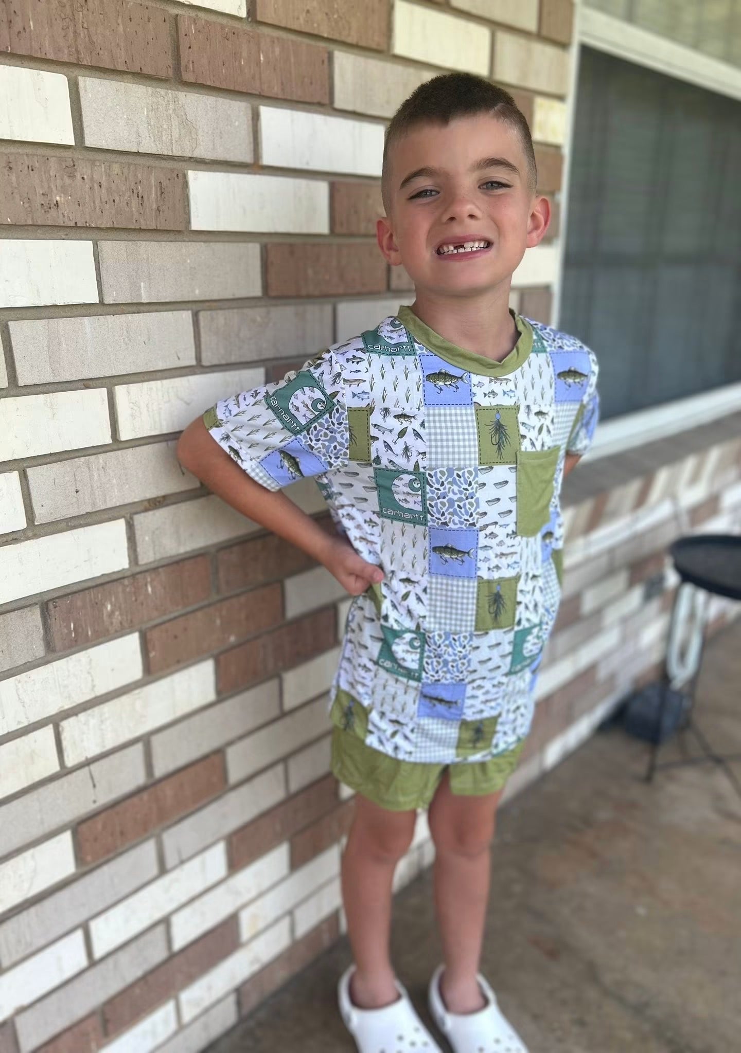Bait a hook pocket tee & shorts